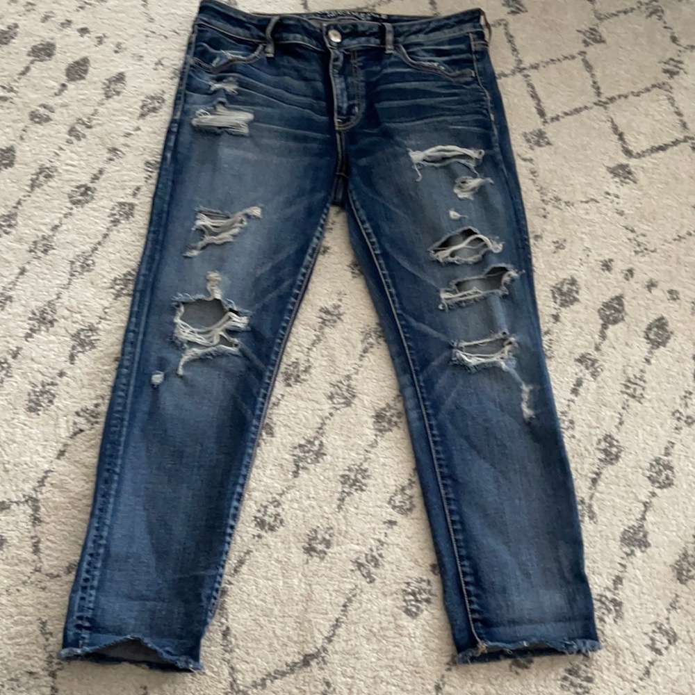 Anerican eagle distressed jegging crop size 12